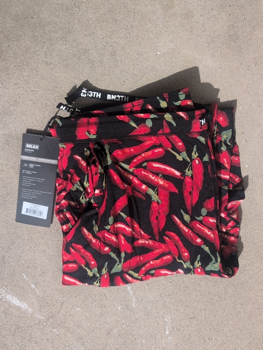 BN3TH Relax Sleepwear Pajama Pants - Red Chili Pepper Print Size L - Picture 3 of 4